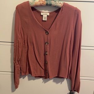 URBAN ROMANTICS CROPPED BUTTON SHIRT